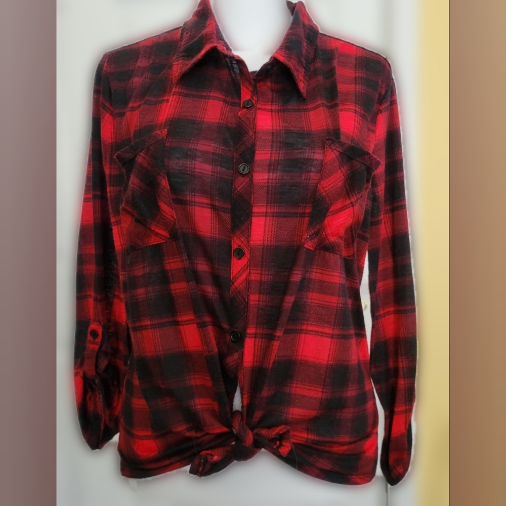 Light weight flannel look top